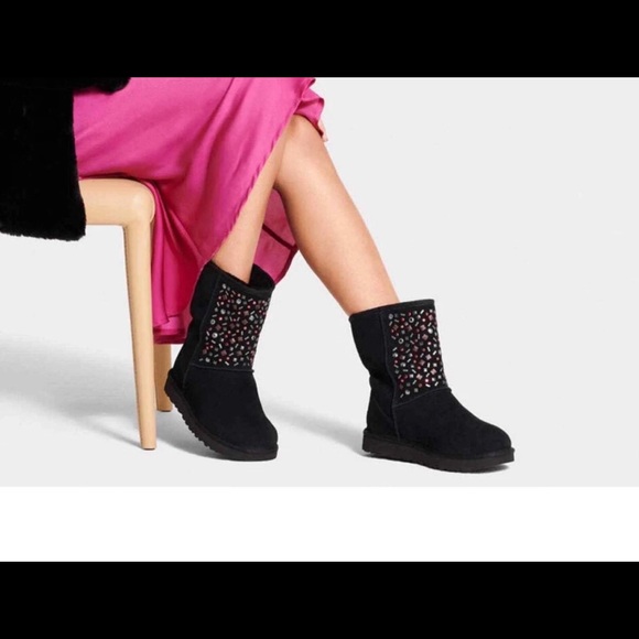 UGG Shoes - NIB UGG Woman's Classic Shorts Stud ll Boots SZ 7.